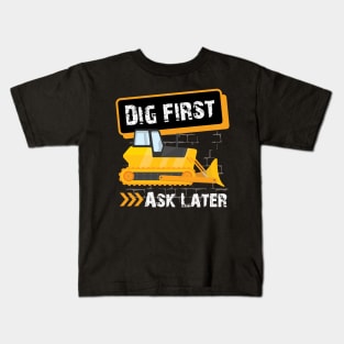 Funny Excavator and Construction Worker Heavy Equipment Kids T-Shirt